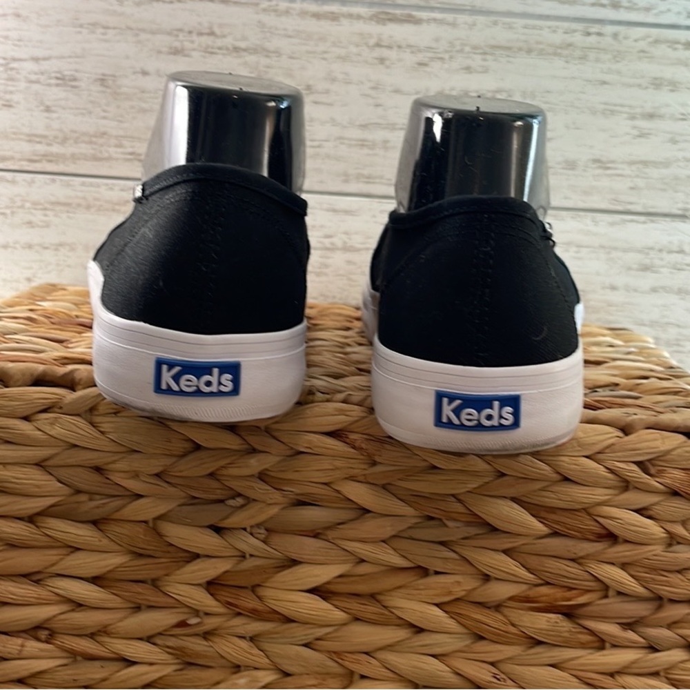Black Softerra  Keds woman’s size 11 black